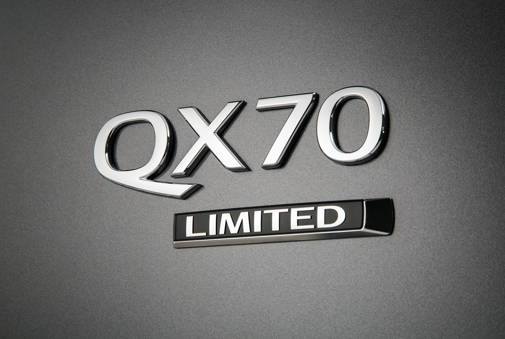 Infiniti QX70