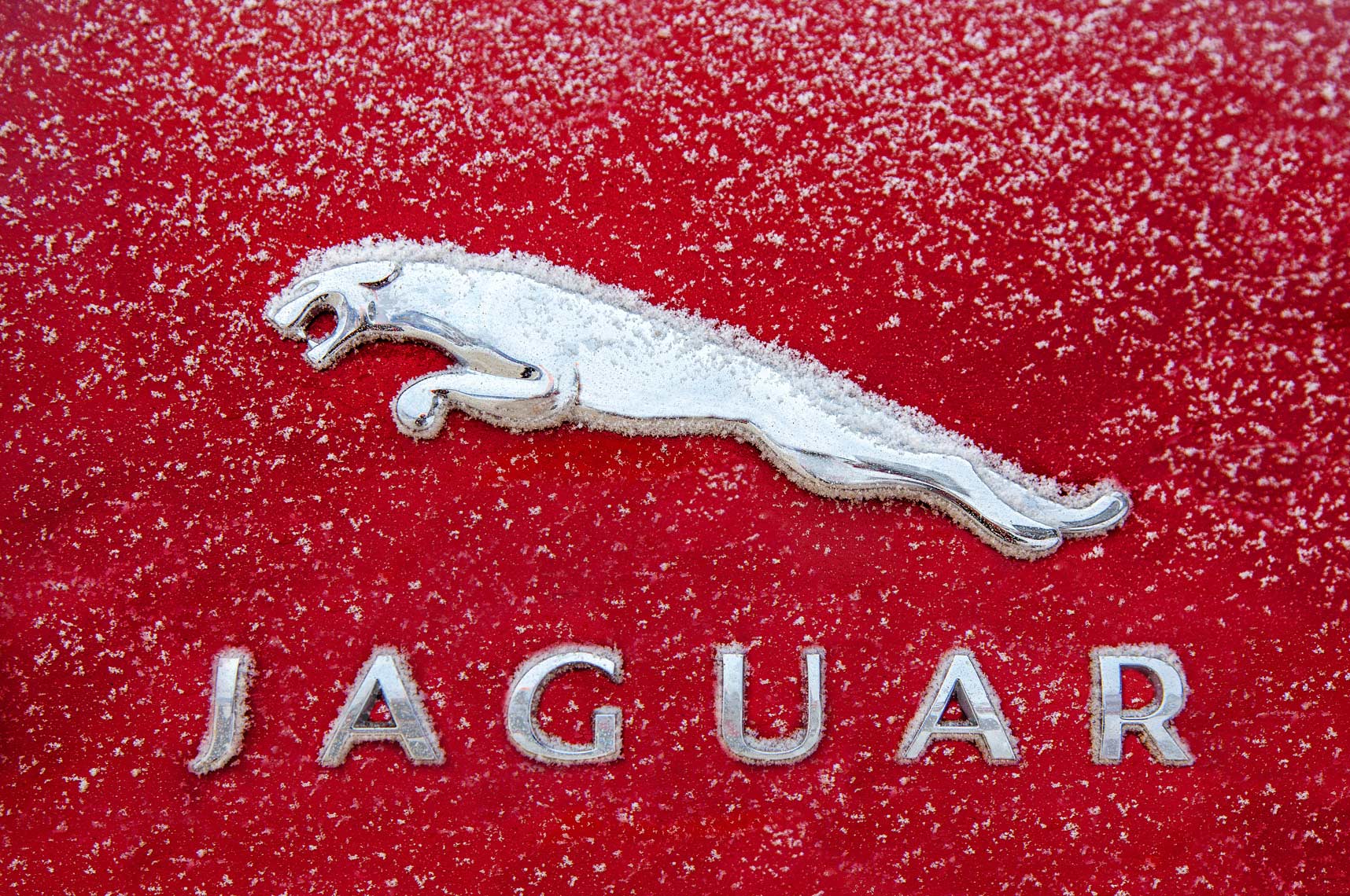 Jaguar XJ in the Arctic